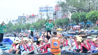 Huong Son maakt een prachtige indruk op zijn internationale vrienden.