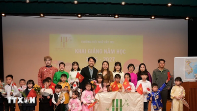 Oslava vietnamského jazyka: Vietnamská jazyková škola Bamboo Tree v Japonsku zahajuje nový školní rok.