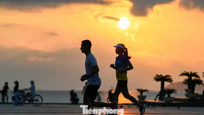 Sportolók tesztelik a 2026-os Tien Phong Maraton útvonalát.