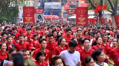 Tawa riang memenuhi udara di Hari Lari Olimpiade 2026, yang menandai peringatan 80 tahun olahraga Vietnam.