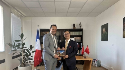 Vietnam bevordert multilaterale samenwerking in Marseille.