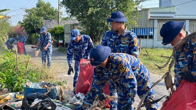 Penjaga Pantai meluncurkan kampanye 'Green Sunday' untuk membersihkan lingkungan.