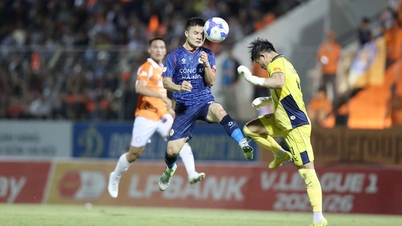 Persembahan cemerlang Nguyen Filip membawa kepada kemenangan tipis untuk CAHN menentang Da Nang: kedudukan teratas mereka kekal kukuh, tetapi di manakah kedudukan HAGL?