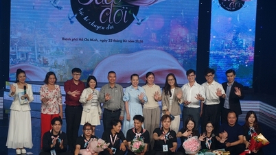학생들의 멋진 졸업 프로젝트 공연.