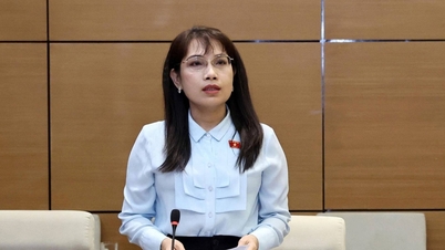 La seule femme directrice d'école secondaire à avoir été élue à l'Assemblée nationale pendant trois mandats consécutifs.