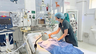 Plasmaferese en hemodialyse redden jongen die vergiftigd raakte door koortsverlagende medicatie.