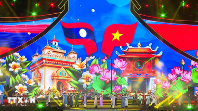 Gratulationshälsning till Laos högt uppsatta ledare.