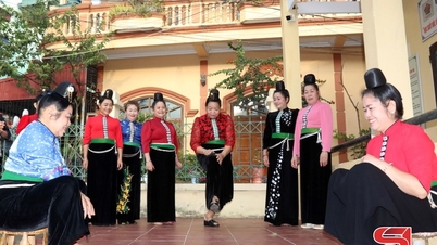 Permainan unik kumpulan etnik Thai: Tó mák lẹ.