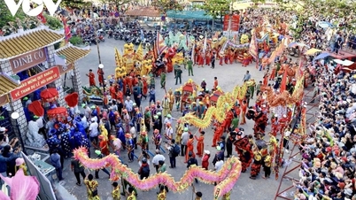 En el festival Dinh Co Long Hai se realizan numerosas actividades culturales y religiosas.