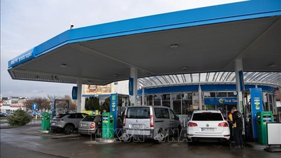 Les prix du pétrole s'effondrent, les marchés boursiers mondiaux rebondissent après la décision américaine concernant l'Iran.