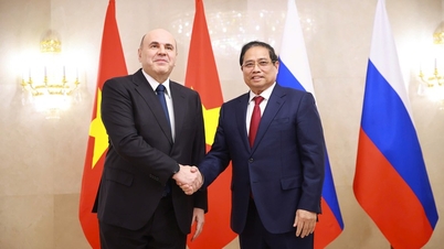 Statsminister Pham Minh Chinh holder samtaler med Russlands statsminister Mikhail Mishustin: Styrking av forbindelsene på alle områder.