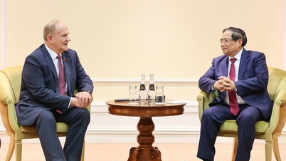 Ministerpräsident Pham Minh Chinh empfängt den Vorsitzenden der Kommunistischen Partei Russlands.
