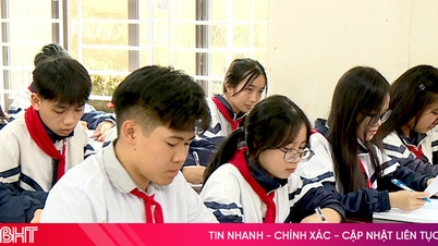 Den beräknade andelen elever i årskurs 10 i offentliga skolor i Ha Tinh är 74 %.