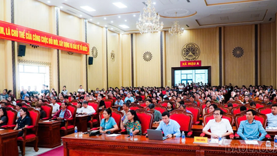Las autoridades tributarias de 7 provincias de Lao Cai difundieron información sobre la nueva política a más de 400 hogares y empresas individuales.