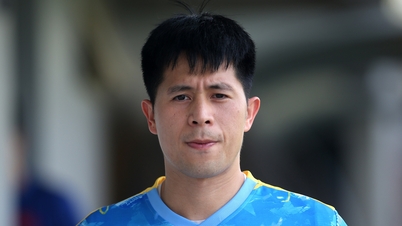Dinh Trong s'exprime avec émotion après son retour dans l'équipe nationale vietnamienne après plus de 3 ans d'absence.