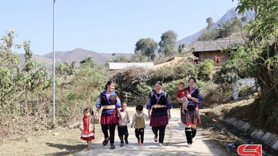 Khau Pum strives to overcome difficulties.