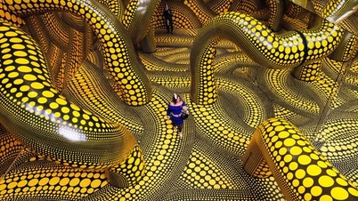Almanya'daki Ludwig Müzesi'nde düzenlenen Yayoi Kusama sergisi.