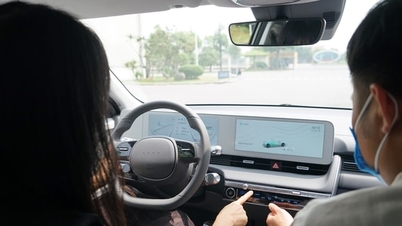 Fuel-efficient driving: Small habits, big results.