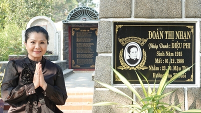 ນາງ ທູ ເຊີງ ຮູ້ສຶກຕື້ນຕັນໃຈຫຼາຍເມື່ອນາງໄດ້ໄປຢ້ຽມຢາມຫລຸມຝັງສົບຂອງນັກກະວີ ຮວ່າງ ວັນ ຫງີ ແລະ ພັນລະຍາຂອງລາວ.