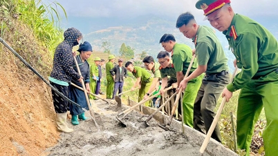 Khởi công xây dựng đường dân sinh thôn Cóc Sọc
