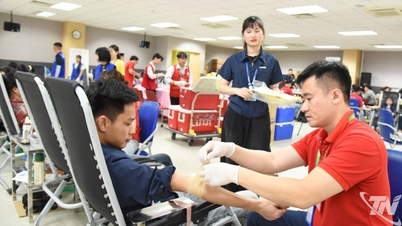 Cinco mil funcionários da Samsung Electronics Vietnam Thai Nguyen participaram de uma campanha voluntária de doação de sangue.