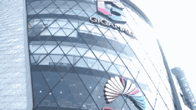 ΒΙΝΤΕΟ: Το Gigamall προσελκύει πελάτες με το μοντέλο «ψώνια σε συνδυασμό με ψυχαγωγία».