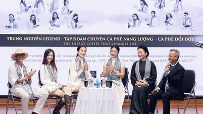 "การเดินทางจากใจ" ของจุง เหงียน เลเจนด์: ปลูกฝังความรู้ จุดประกายความใฝ่ฝันเพื่อการสร้างชาติ
