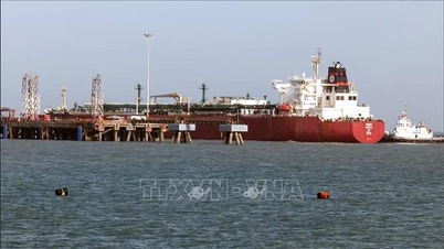 Οι τιμές του πετρελαίου μειώθηκαν κατά περίπου 4% κατά την απογευματινή συνεδρίαση της 25ης Μαρτίου.