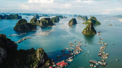 The bay right next to Ha Long Bay is among the top 7 wonders of Southeast Asia.