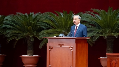 The Second Conference of the 14th Central Committee of the Communist Party of Vietnam concludes solemnly.