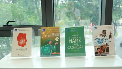 Timbalan Pengarah dan Ketua Pengarang Kim Dong Publishing House, Vu Thi Quynh Lien: 'Koleksi Buku Belia' akan menemani golongan muda dalam membina diri dan kerjaya mereka...