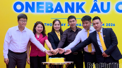 Nam A Bank Phu Tho ouvre une succursale ONEBANK Au Co.
