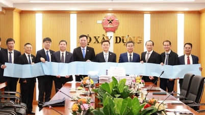 Ondertekening van een samenwerkingsovereenkomst voor de planning van de spoorlijn Hai Phong - Ha Long - Mong Cai.
