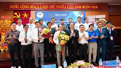 បាល់ទាត់ខេត្តក្វាងង៉ាយ និងក្តីសង្ឃឹមនៃការផ្សព្វផ្សាយតម្លៃពីសហគមន៍។