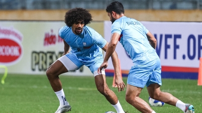 La selección nacional de Bangladesh, que cuenta con una estrella de la Premier League, se familiariza con el estadio Hang Day.