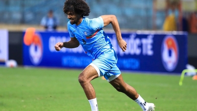 Tidligere Premier League-stjerne Hamza Choudhury møter Xuan Son på Hang Day Stadium: Hvem vinner?