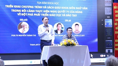 Para guru mengeluhkan kesulitan dan khawatir kehabisan bahan untuk ujian sastra.