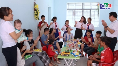 វិជ្ជាជីវៈការងារសង្គមកំពុងឈានទៅរកវិជ្ជាជីវៈ។