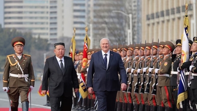 Liderul nord-coreean îl primește pe președintele belarus la Phenian.