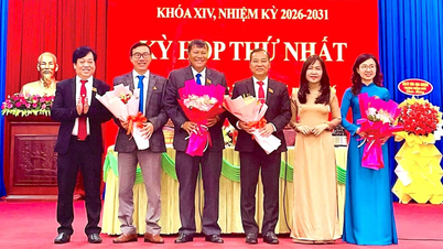 Mr. Doan Huu Dung was re-elected as Chairman of the People's Council of Dien Hong Ward.