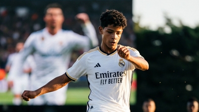 កូនប្រុសរបស់ Ronaldo កំពុងហ្វឹកហាត់ជាមួយក្រុម U16 របស់ Real Madrid។