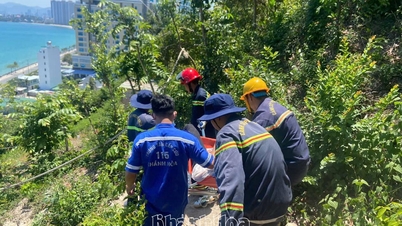 Une touriste australienne a été secourue après s'être effondrée d'épuisement lors de l'ascension du mont Co Tien.