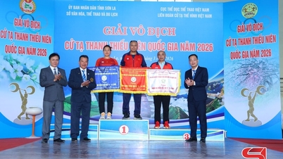 Impressive National Weightlifting Championship