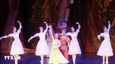 Russische balletdansers veroverden de harten van het publiek in Hanoi met "Romeo en Julia".