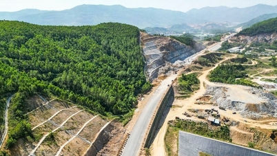 Autostrada expresă Quy Nhon - Chi Thanh, în valoare de 14,8 trilioane de VND, care traversează două provincii importante, va fi deschisă traficului înainte de 31 martie.