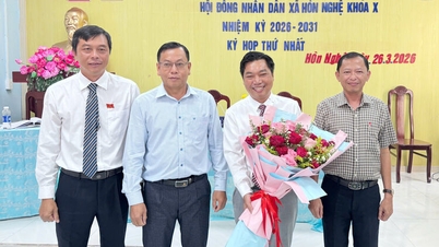 De gemeente Hon Nghe kiest het Permanent Comité van de Volksraad en het Volkscomité.