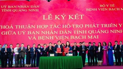 Quang Ninh et l'hôpital Bach Mai signent un accord de coopération pour soutenir le développement des soins de santé.