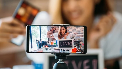 Cheap AI streamers threaten the livestreaming profession.
