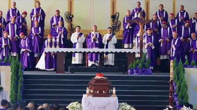 Kardinal John Baptist Pham Minh Man için Cenaze Ayini
