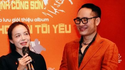 Den fortjente kunstneren Lan Anh synger Trinh Cong Sons sanger sammen med sangeren Khoi Minh.